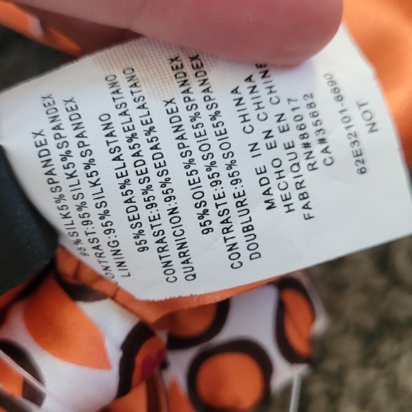 Bebe tie front crop silk halter - Picture 6 of 9